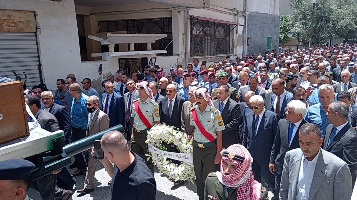مراسم تشييع جثمان وزير الداخلية و مدير المخابرات الأسبق نذير رشيد في السلط ...صور