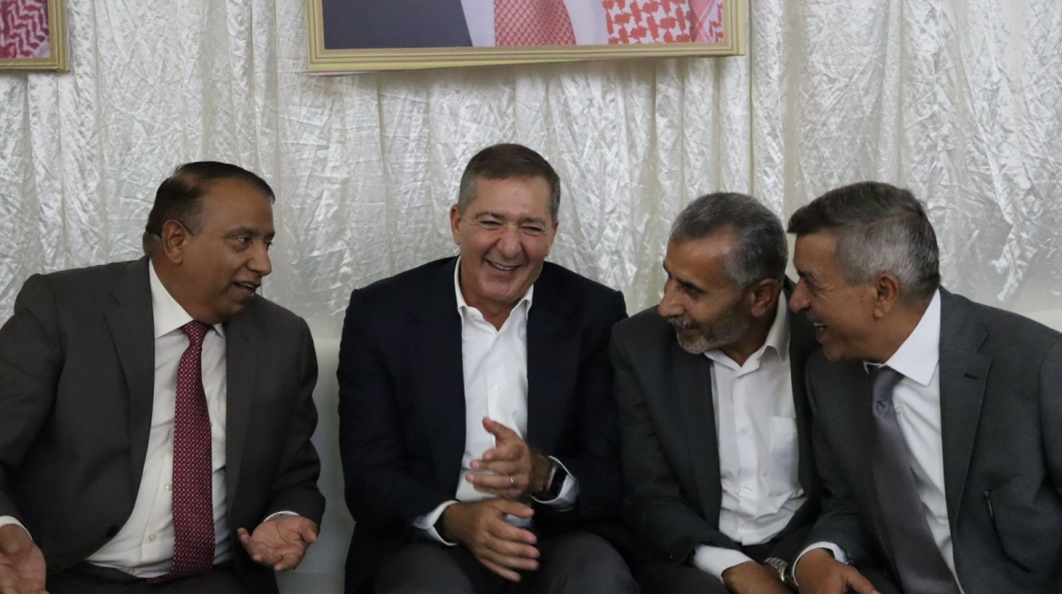 كلية حطين تشارك احتفالات المملكة بعيد الاستقلال في بلدية مادبا ...صور