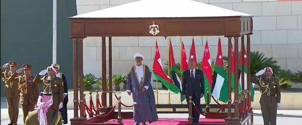 جلالة الملك عبدالله الثاني يستقبل السلطان هيثم بن طارق