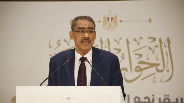 مصر تلوّح بالانسحاب من الوساطة بين إسرائيل وحماس