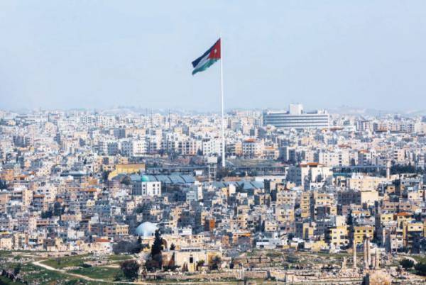 أجواء حارة الخميس وانخفاض ملموس الجمعة