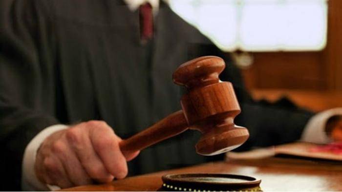 الحبس 12 عاما لفتاة سورية قتلت شقيقتها أثناء تقطيع لحمة الأضاحي