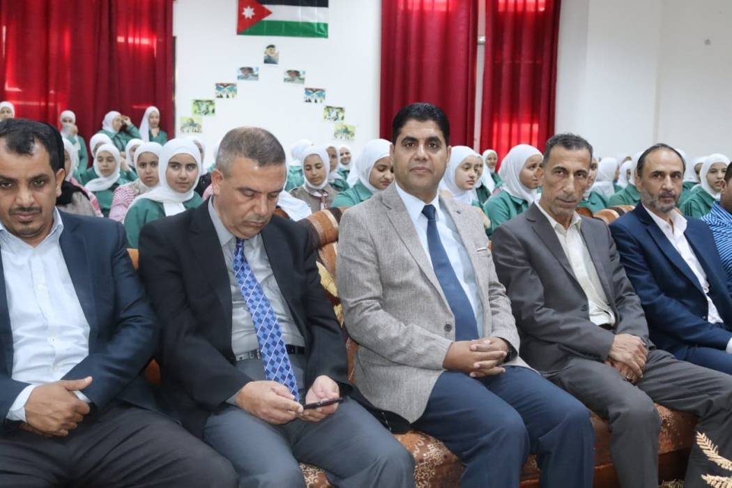 الشرفات يرعى احتفال اليوم المفتوح لمبادرة لمدرستي أنتمي في تربية البادية الشمالية الغربية....صور