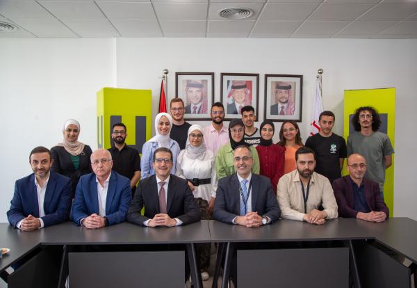 أمنية تعقد دورة تدريبية في القرصنة الأخلاقية لطلبة جامعة الحسين التقنية