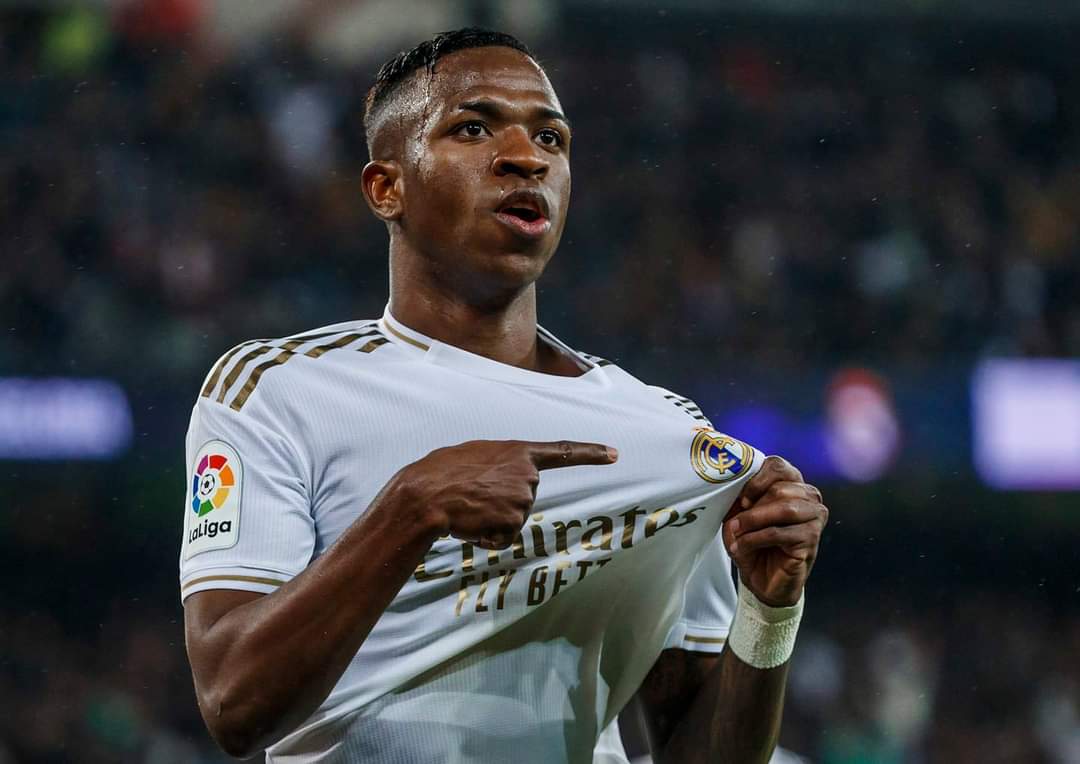 ريال مدريد يقرر عدم شراء عقد فينيسيوس