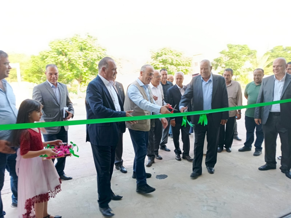 حداد يفتتح مشغل التعبئة والتدريج والتبريد في ديرعلا
