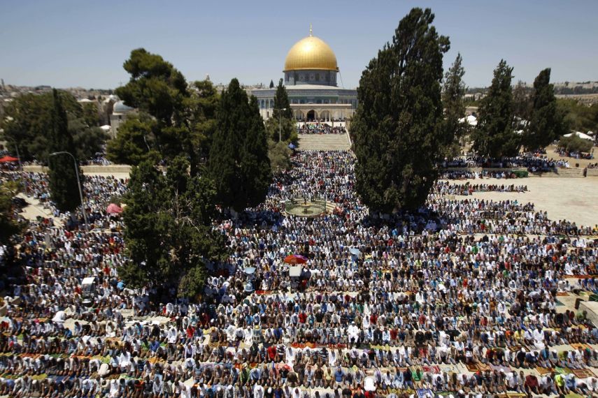 40 ألف مصل يؤدون صلاة عيد الأضحى في المسجد الأقصى