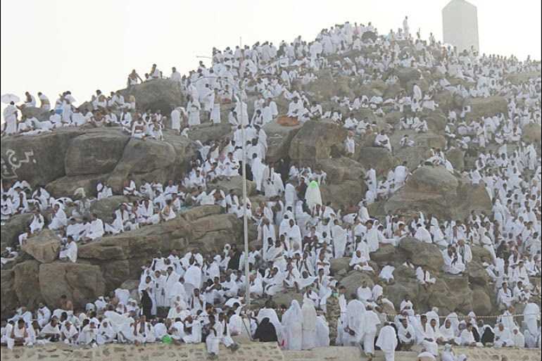 وفاة معلمين اثنين  أثناء تأدية فريضة الحج ...أسماء