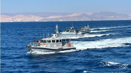 عاجل ..القوة البحرية والزوارق الملكية تستجيب لنداء استغاثة
