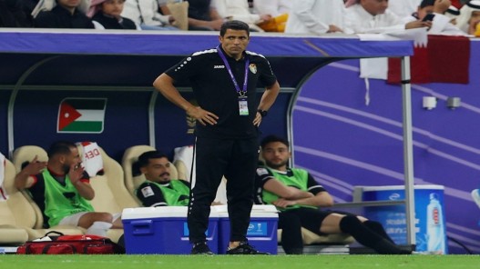 الاتحاد الأردني لكرة القدم ينهي تعاقده مع المدرب عموتة بـالتراضي