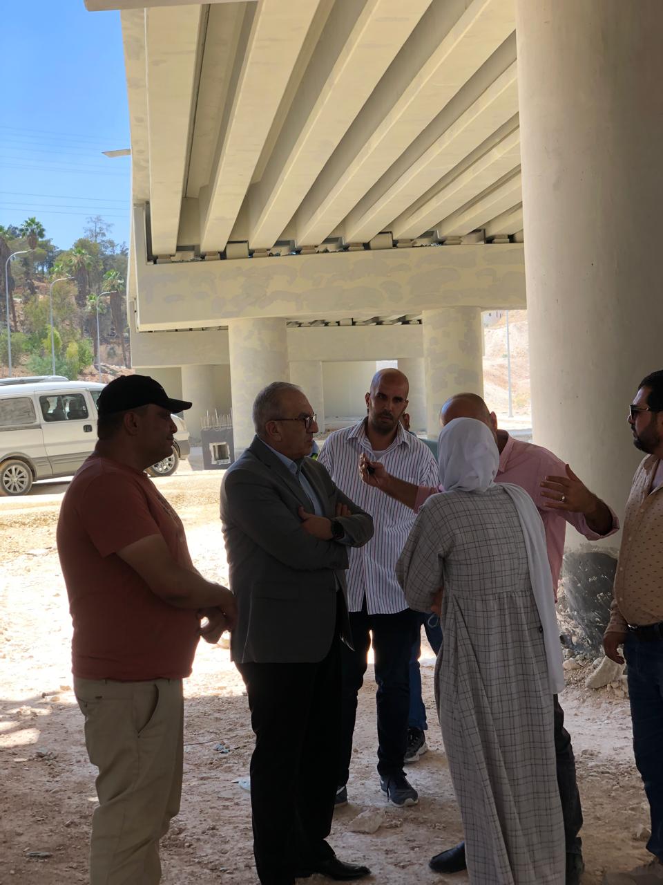 أبو السمن يتفقد سير الأعمال في مشروع تقاطع المسلخ