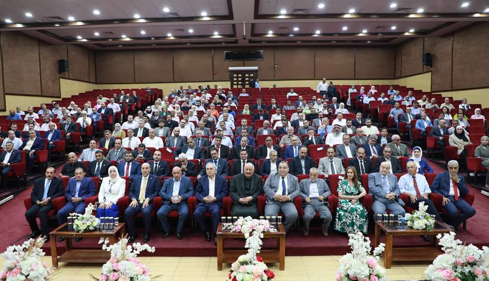 أسرة جامعة الزرقاء تتبادل التهاني بحلول عيد الأضحى المبارك...صور