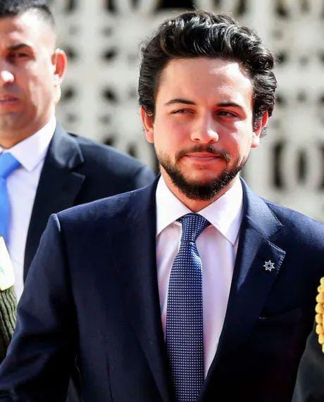 رئيس وأعضاء وموظفو بلدية الموقر يهنئون ولي العهد بعيد ميلاده الثلاثون