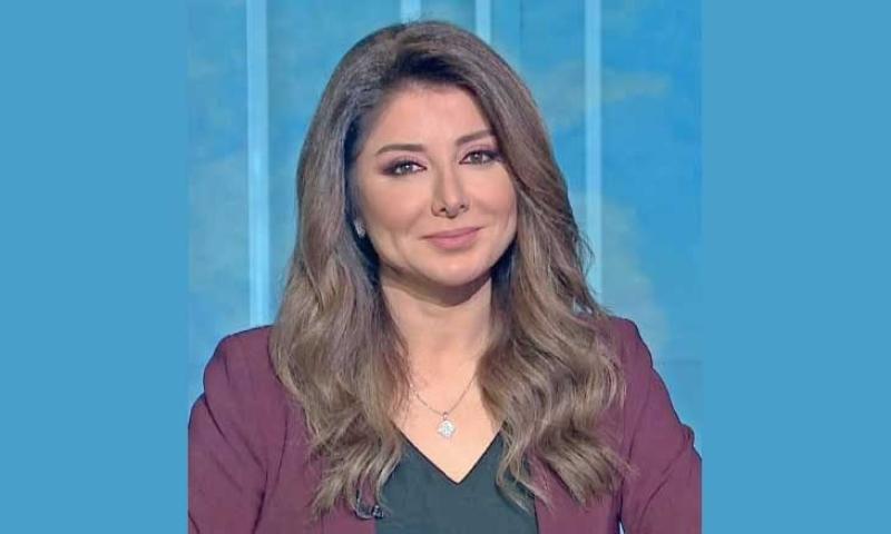 مذيعة شهيرة تعود إلى شاشة ‘‘الجزيرة’’ بعد سنوات من إحراق منزلها وإجبارها على الاستقالة