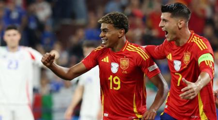 يورو 2024 .. لامين يامال يجتاز اختبارات الثانوية في معسكر إسبانيا