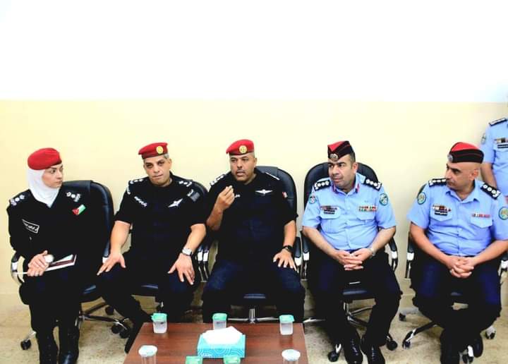 العميد نايل السحيم يفتتح دورة المرأة الآمنة في قيادة مركز الإصلاح والتأهيل لعسكري_صور