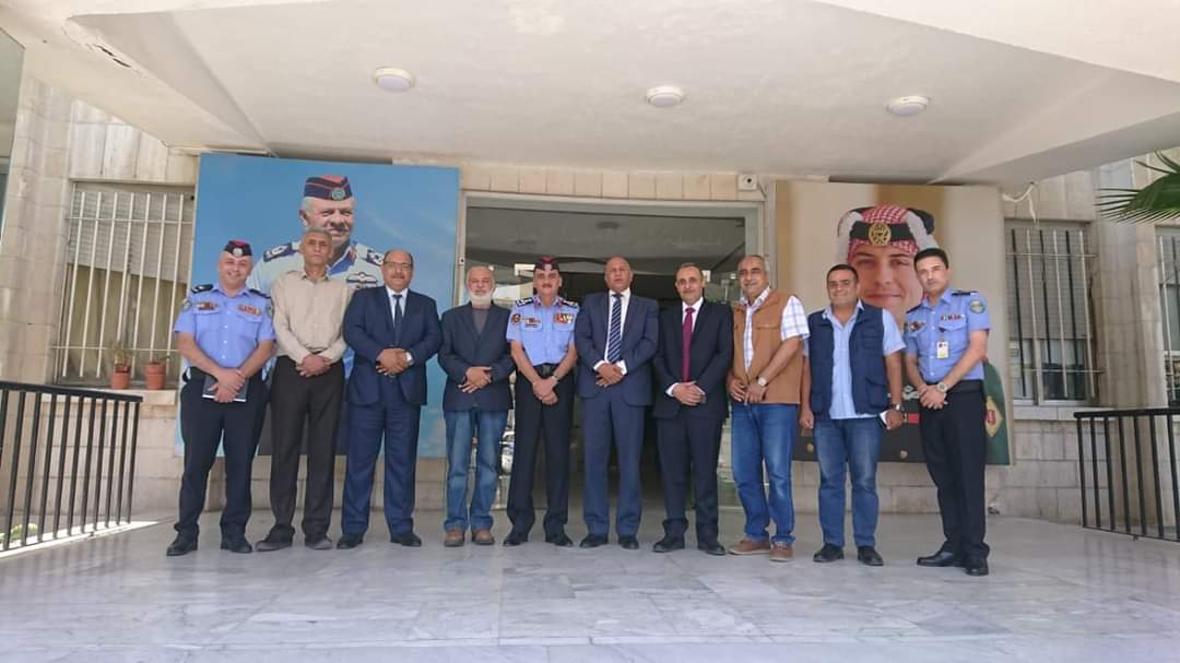 العميد عبيدات  يلتقي عدداً من متقاعدي الأمن العام