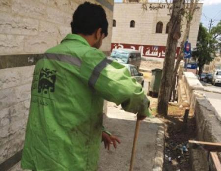 الأمانة تنذر عمَال وطن بالفصل (أسماء)
