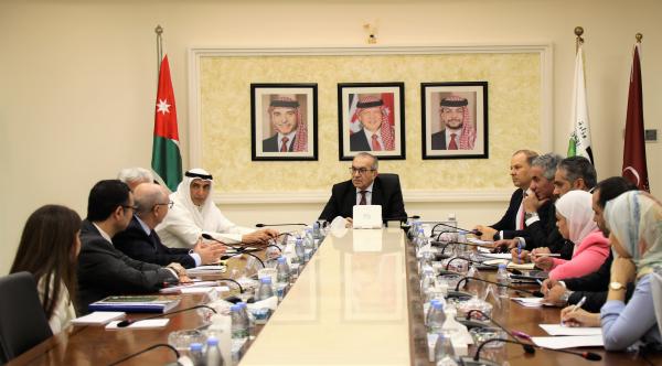أبو السمن يستقبل وفد الصندوق العربي للانماء الاقتصادي والاجتماعي