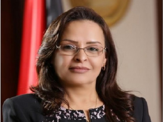 الروابدة تتفقد سير العمل في مديريتي عمل الجيزة ومعان