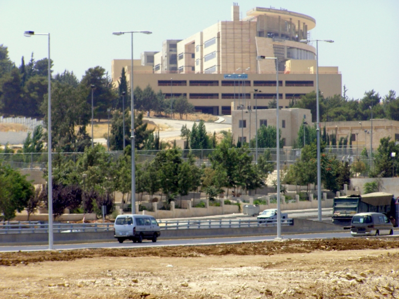 عطلة رسمية الأحد في مستشفيات ومراكز مديرية الخدمات الطبية الملكية