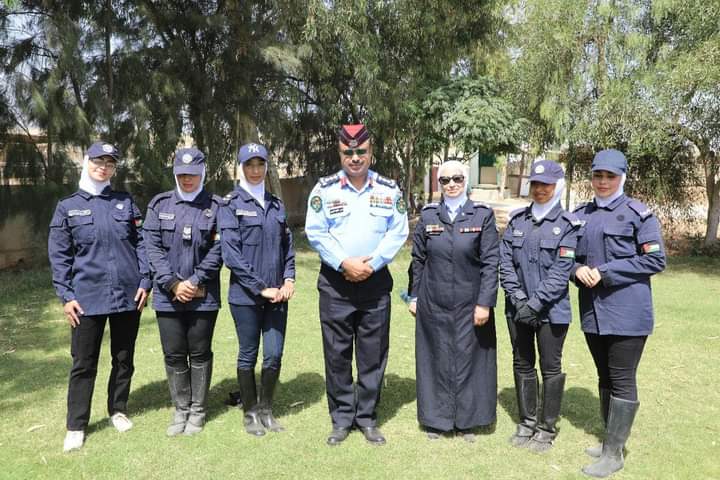 العقيد الجبور يرعى تخريج دورة الفروسية التأسيسية 1” لابناء العاملين والمتقاعدين ....صور