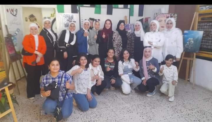 وفدًا شبابيًا من مركز شابات أم النعام يزور شابات صخرة
