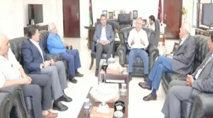 بلدية الطفيلة تباشر بمشروعات تأهيل الطرق بكلفة 1.5 مليون دينار