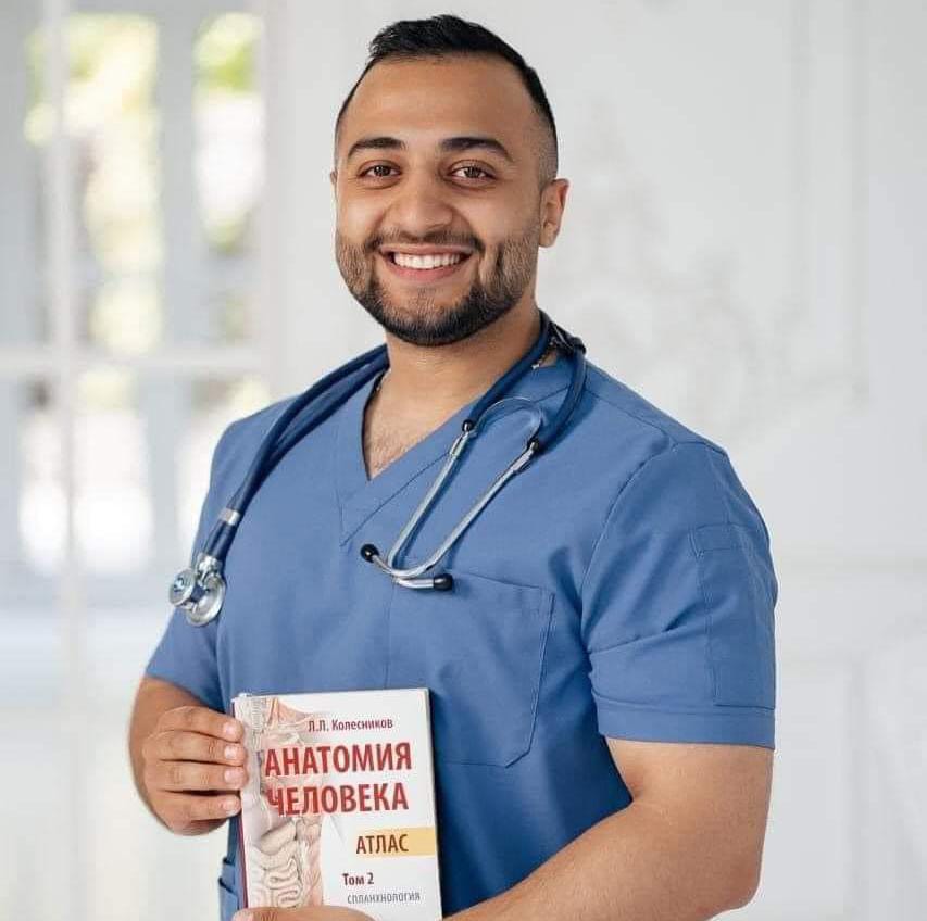 مبارك للدكتور ابراهيم أنور  الشبلي شهادة الطب