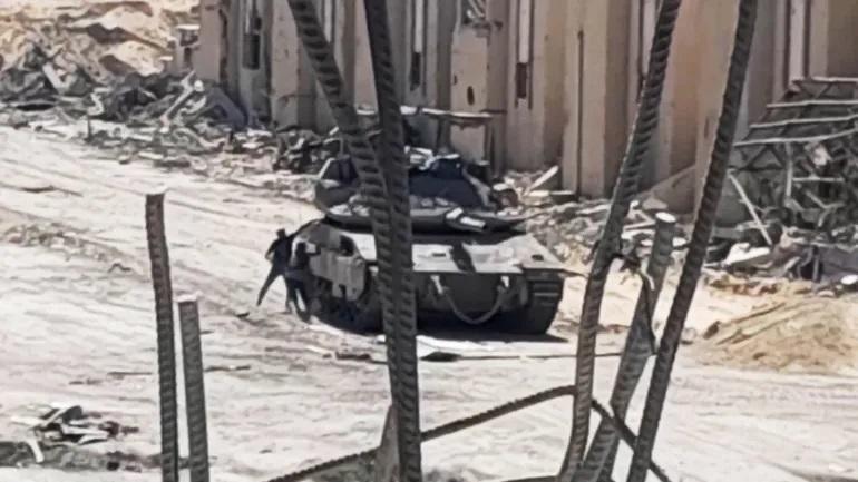 القسام: استهدفنا دبابة ميركافا 4 برفح