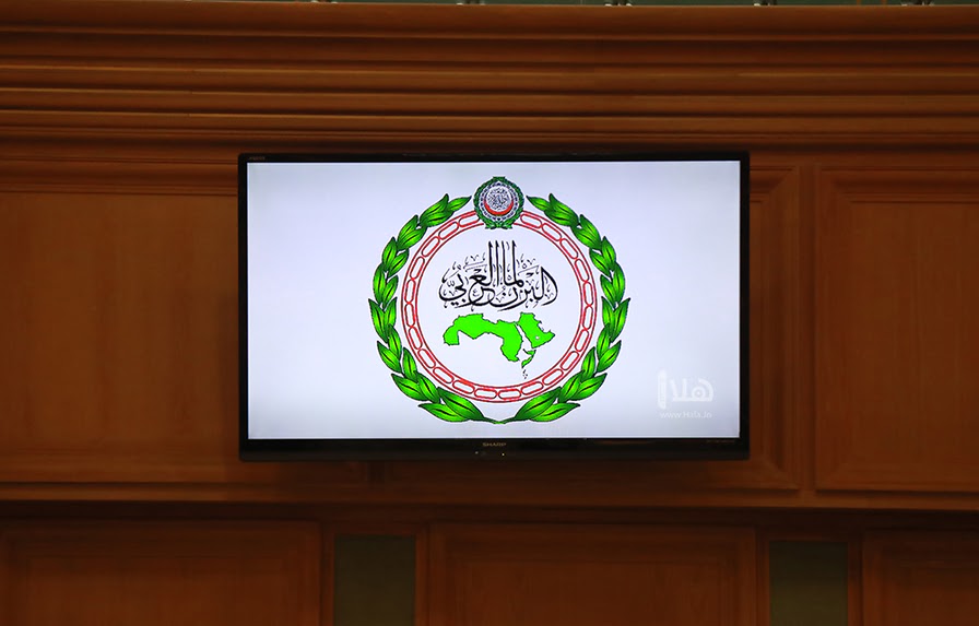 البرلمان العربي يستنكر قصف الاحتلال لمدرسة تؤوي نازحين بالنصيرات