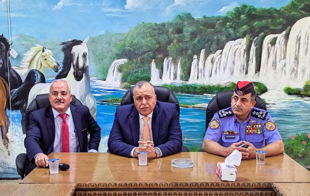 الجبور يثني على الجهود المبذولة لإنجاح امتحان الثانوية العامة في الزرقاء الأولى..صور