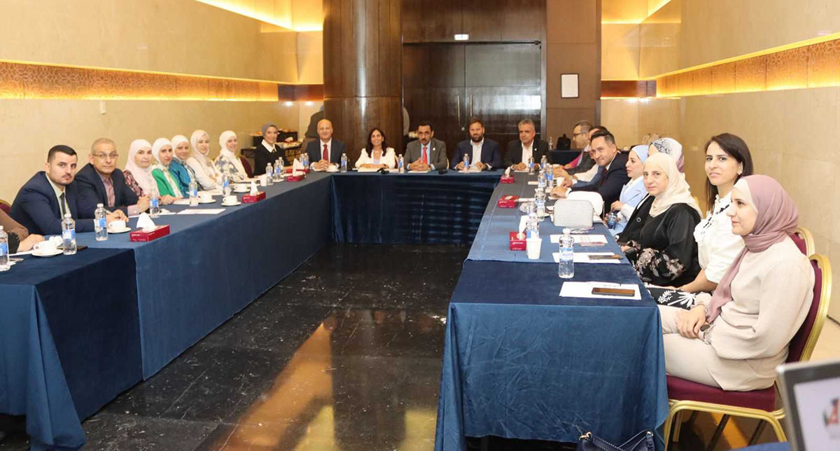 الغذاء والدواء: توطين صناعة الأدوية البيولوجية أولوية وطنية