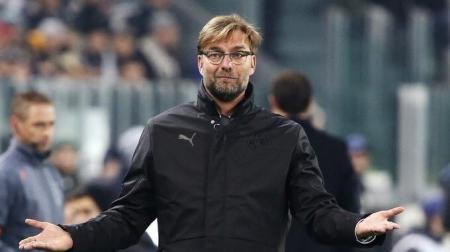 كلوب يعلن موقفه من تدريب إنجلترا