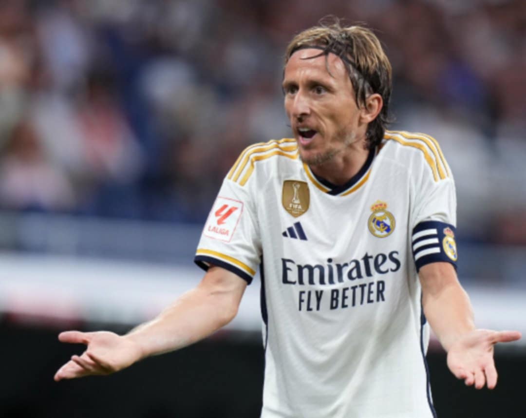 ريال مدريد يمدد عقد لوكا مودريتش رسميًا حتى عام 2025