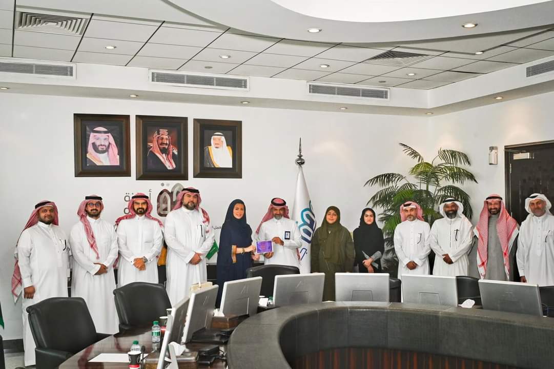أمانة جدة والمجلس السعودي للقادة يناقشان سبل تعزيز التعاون لخدمة المجتمع