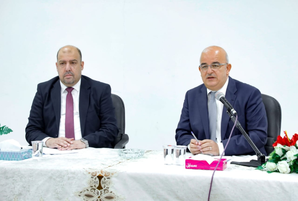 ضمن سلسلة اللقاءات الدورية...د. الحياري يؤكد أهمية اللقاءات التشاورية مع العاملين بالجامعة الهاشميّة
