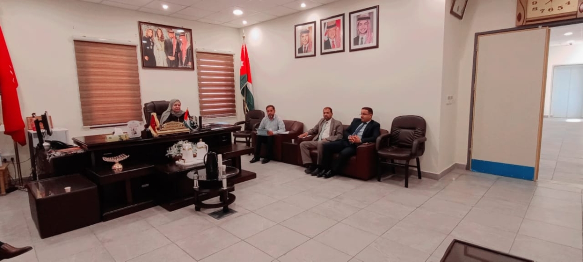 العيسى تؤكد على أهمية الاستعدادات لبدء العام الدراسي الجديد