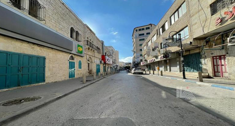 إضراب شامل في نابلس حدادا على أرواح شهداء بلاطة