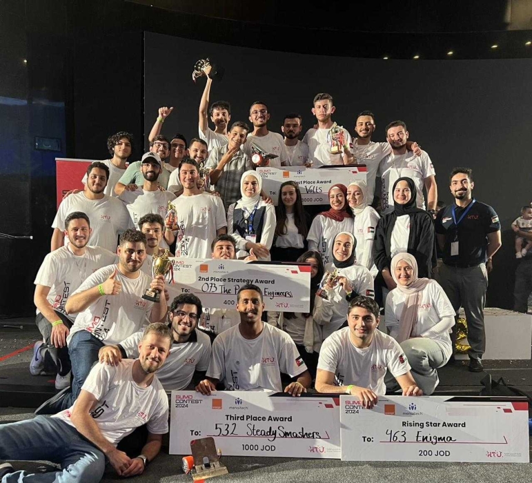 جامعة الأميرة سمية تتوج بالبطولة الوطنية لـروبوتات السومو