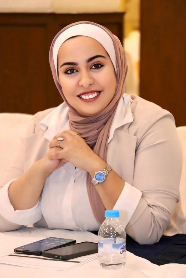 سماء السكر رئيسة للجنة التربية والتعليم في مجلس محافظة العاصمة