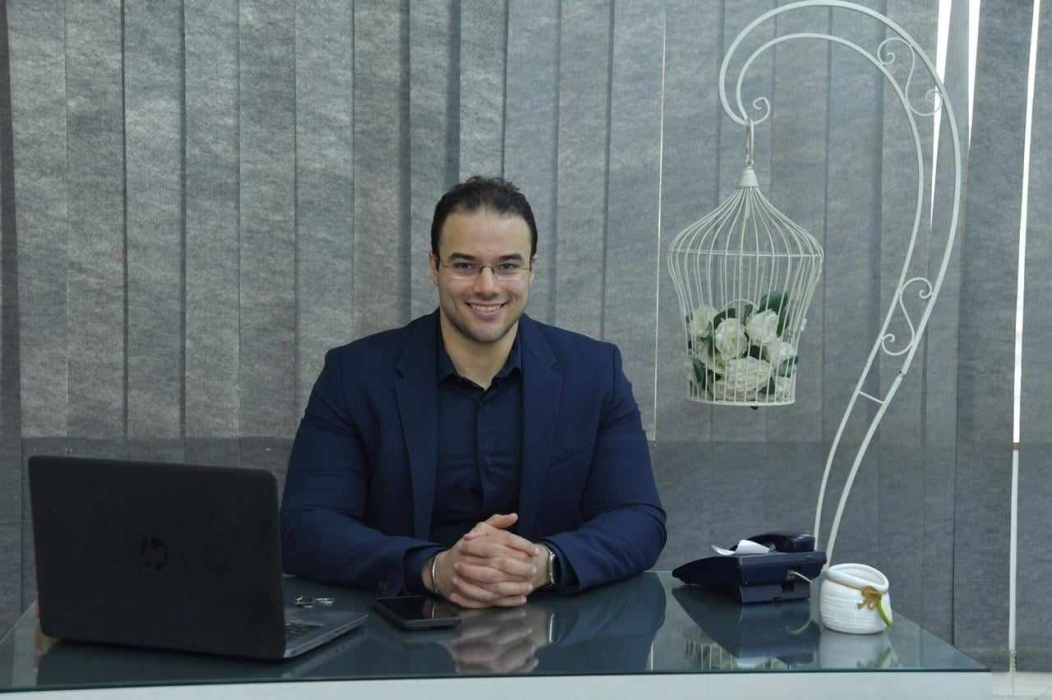 الدكتور عمرو المليجي يكشف أسباب التثدي وطرق علاجة للرجال