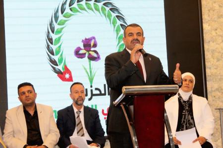 العماوي يفتتح مقر حزب الوطني الإسلامي في جنوب عمان