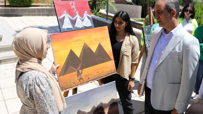 البلقاء التطبيقية تنظم ملتقى الفنون للجامعات الأردنية للرسم الحر