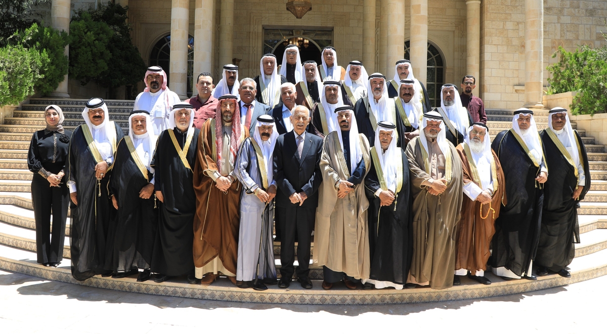 العيسوي: الأردن، بقيادة الملك، يشكل حالة نموذجية وفريدة في التعاطي مع أزمات المنطقة خلال لقائه وفدا من وجهاء  الزرقاء...صور