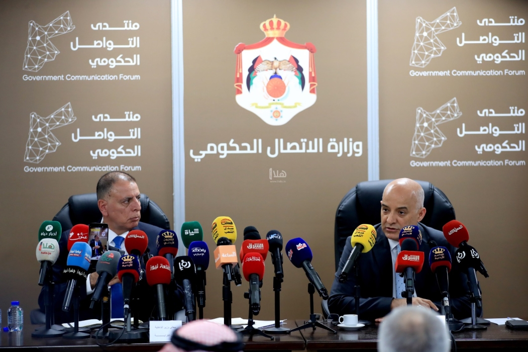 وزير الداخلية: نراجع سياساتنا بما يتعلق باللجوء السوري