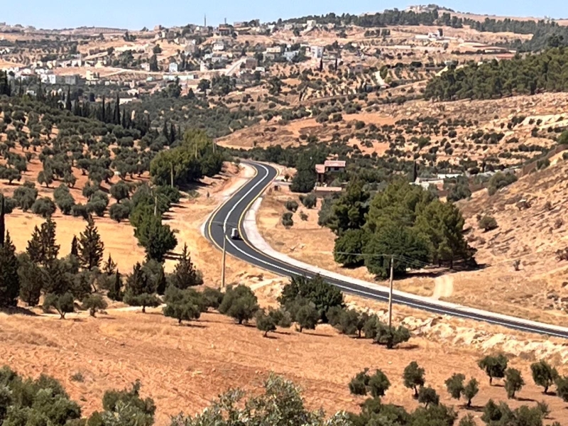 الأشغال تنهي العمل بطريق جرشالمفرق قبل موعده بشهرين