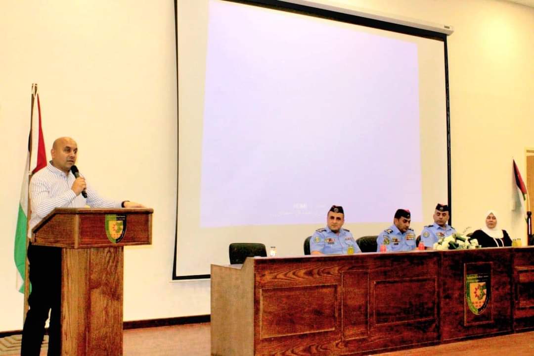 الشرطه المجتمعيه تنظم يوم توعوي في كليه الاميره عاليه الجامعيه في منطقة الشميساني...صور