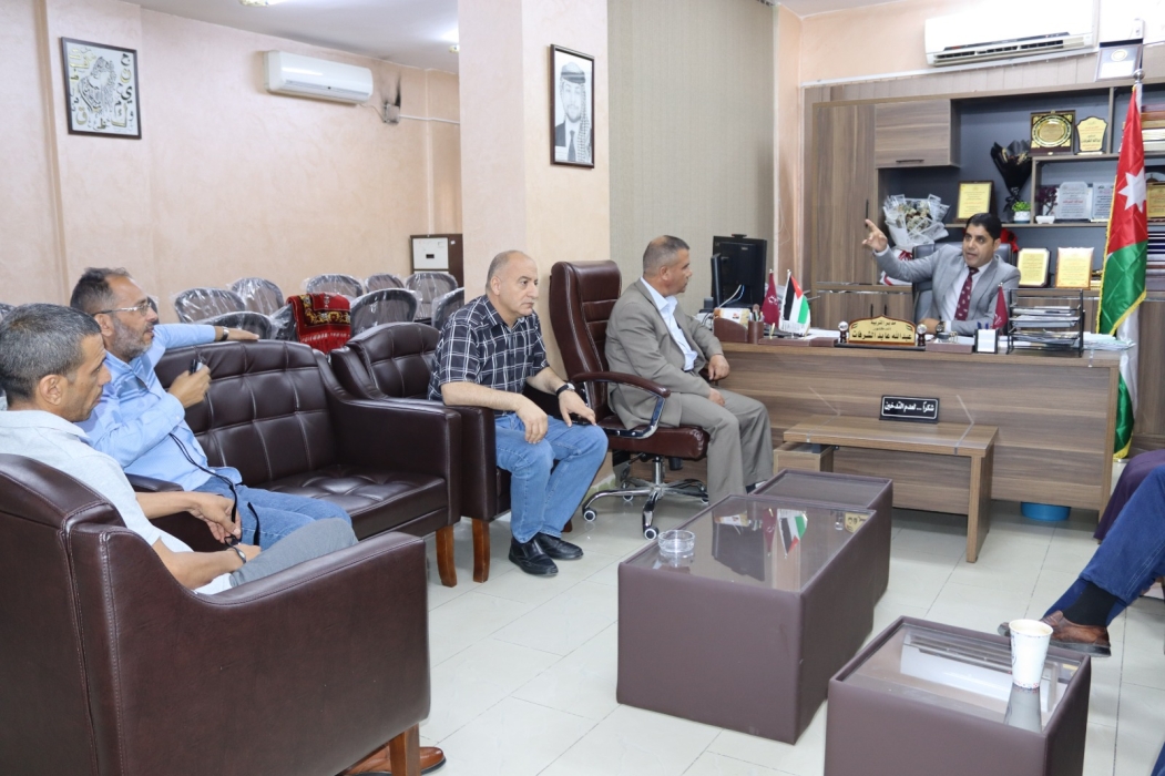 البادية الشمالية الغربية_الشرفات يلتقي أعضاء لجنة التعليم المهني BTEC