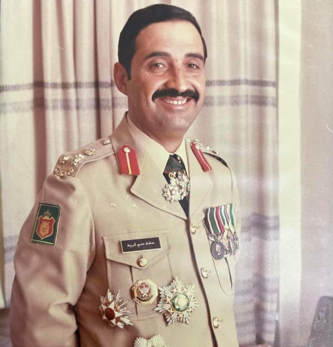 شكر على تعاز  من عشيرة الخصاونه بوفاة العميد الركن م حافظ علي كريم